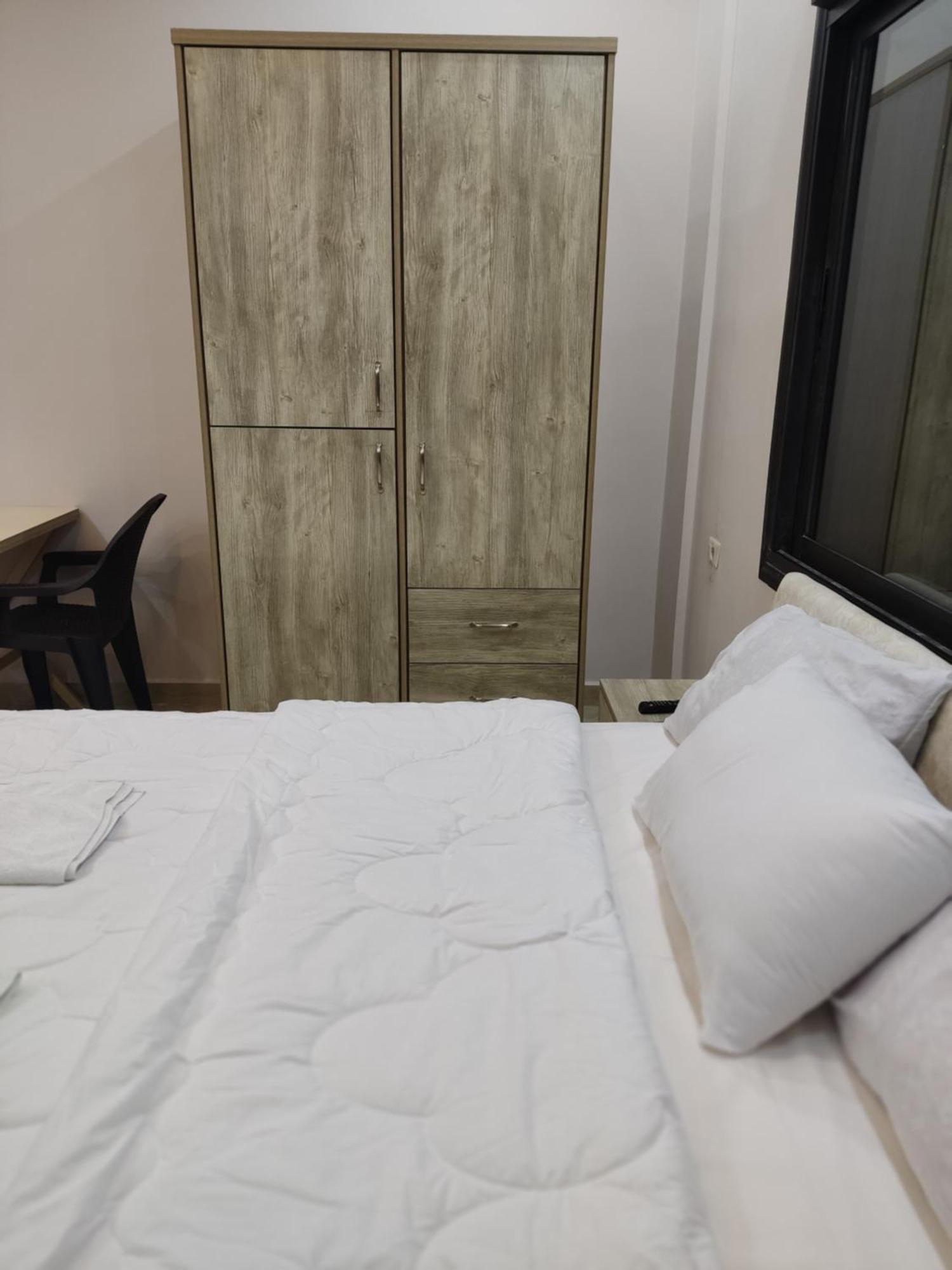 Lotus Housing For Furnished Apartments Jarash Room photo